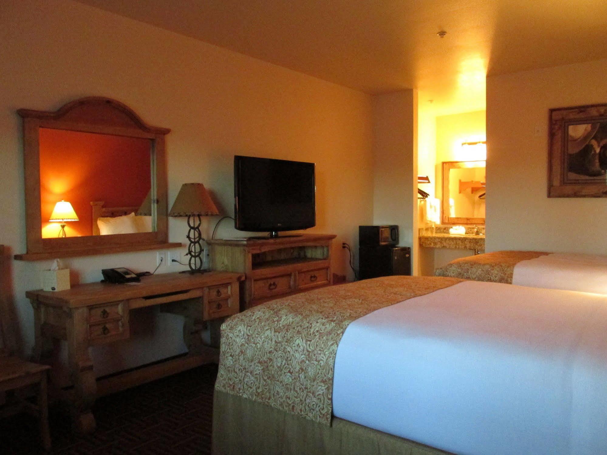 Hotel Texas Cuero Bagian luar foto